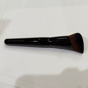 Laura Mercier Angled Brush - Black and Brown